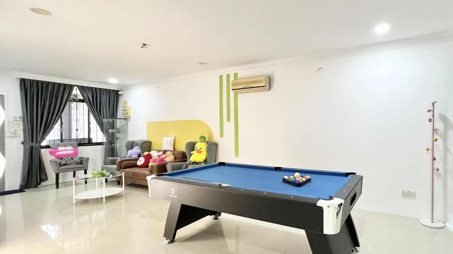 5 Min Ciq Landed Party House 12 Pax Villa Johor Bahru
